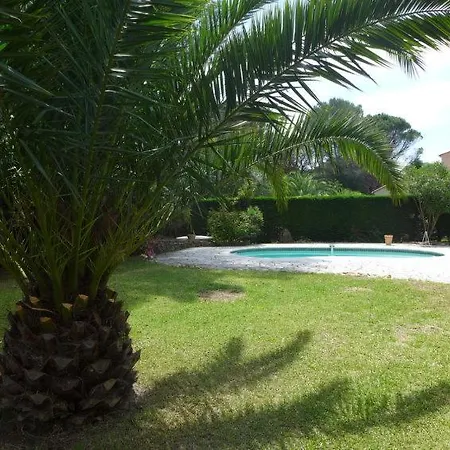 Ferienhaus Sleeps 8 Pool Wifi *