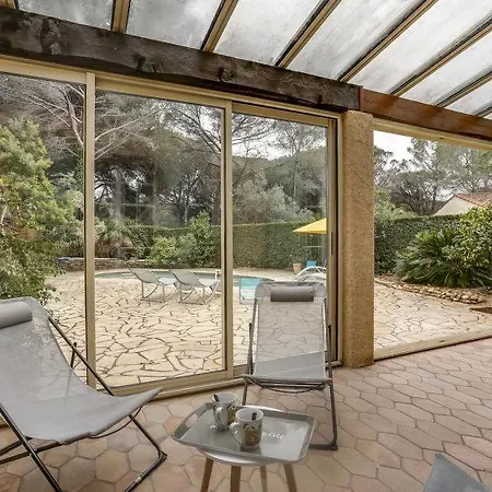 Ferienhaus Sleeps 8 Pool Wifi *