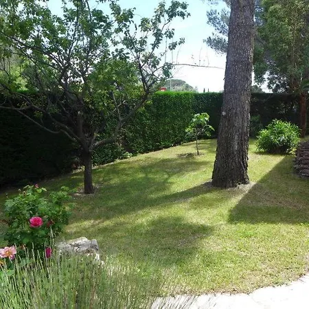 Ferienhaus Sleeps 8 Pool Wifi Saint-Raphaël