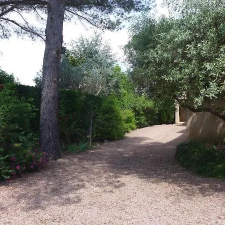 Sleeps 8 Pool Wifi Ferienhaus